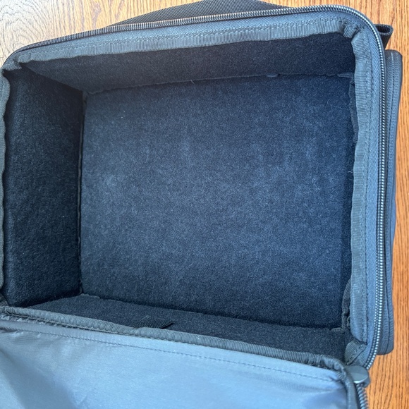 Wandrd Medium Camera Cube - Picture 11 of 16